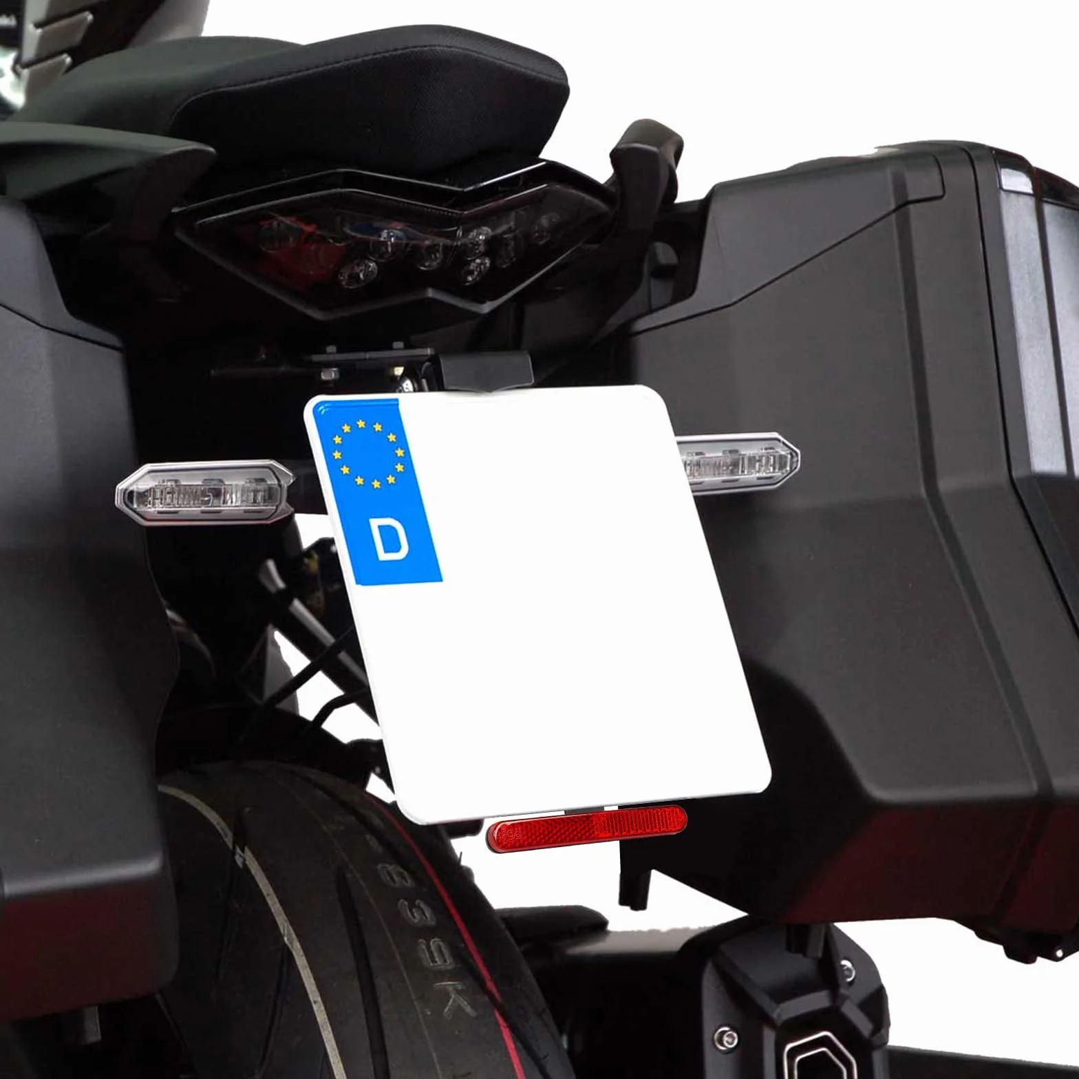 polarmotor Reflektor odblaskowy do motocykla z tyłu E4, z długim uchwytem T (długość 130 mm), wąski, 101 x 13 x 6 mm, czerwony, uniwersalny kocie oczy