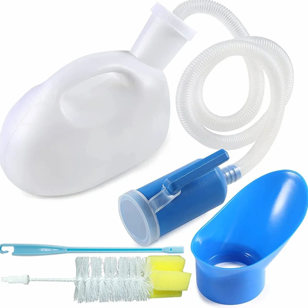 Butelka na pisuar 2000 ml wielokrotnego użytku przenośna plastikowa z pokrywką i szczotką