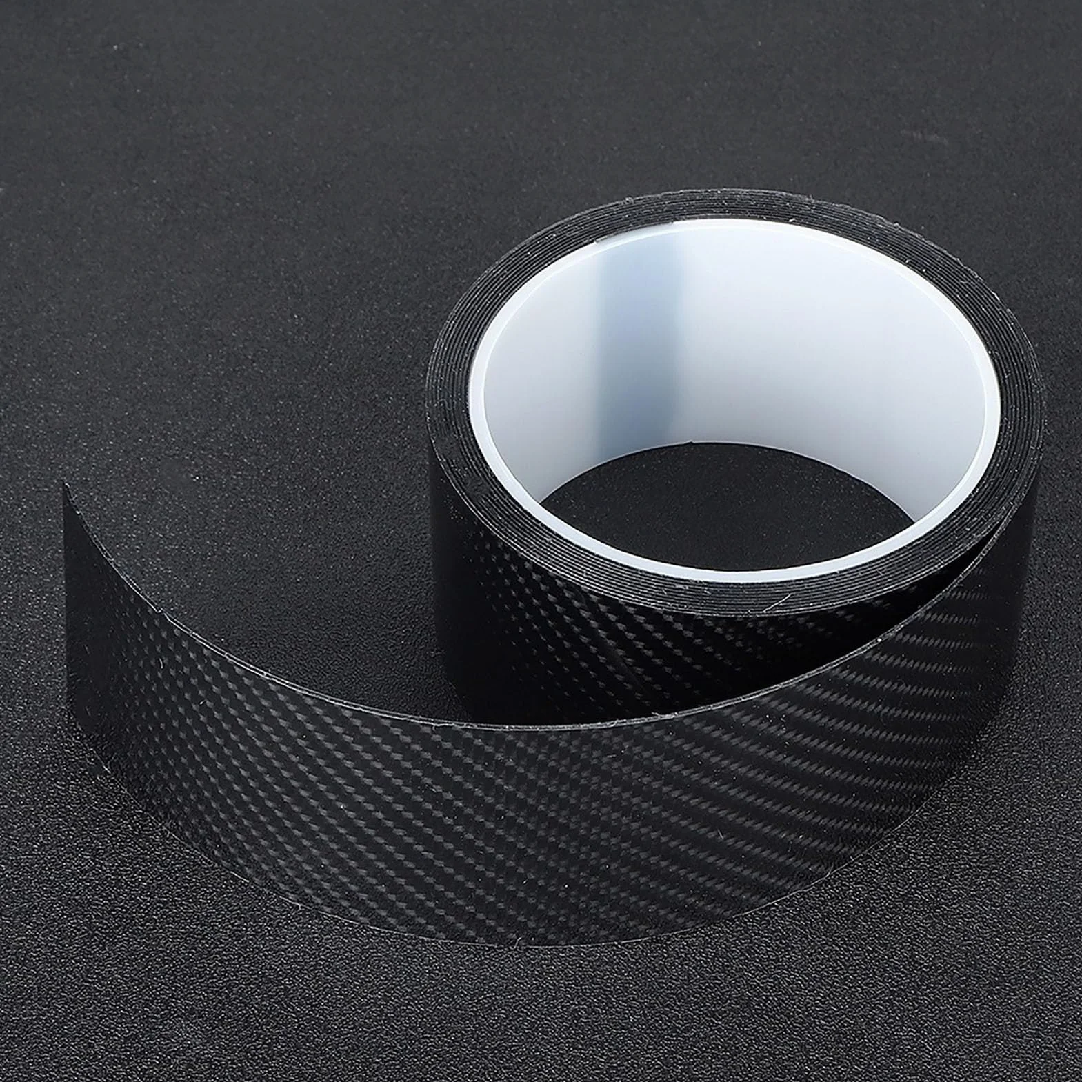 Paski z Włókna Węglowego Odporne na Zarysowania z Włókna Węglowego Osłona Krawędzi Drzwi Samochodu Naklejka Detailing Wrap Folia Ochronna Detailing Winylowa Taśma do Owijania(5CM*)